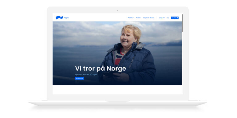 Mockup av en mac som viser forsiden på hoyre.no med bildet av Erna Solberg.